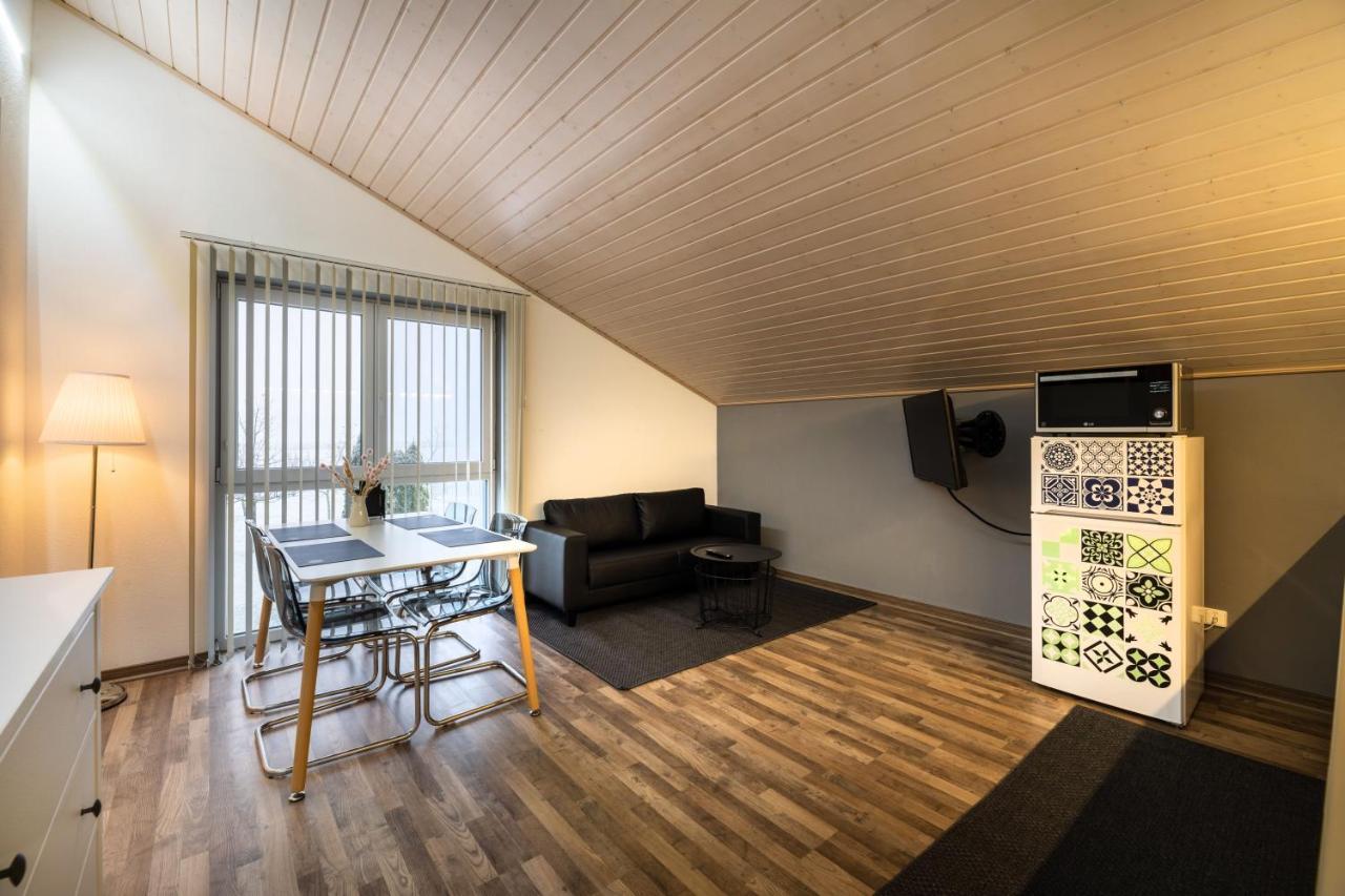 Gemuetliche Ferienwohnung Mit Panoramablick Muttensweiler Exterior photo